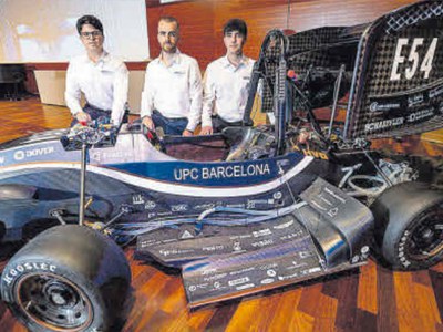 'The engineers' farmhouse': the BCN eMotorsport team that will compete in Formula Student 2025 with Fractus technology